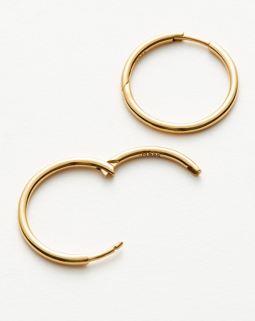 Classic Small Hoop Earrings | 18ct Gold Plated
