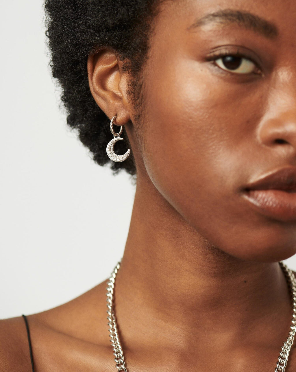 Harris Reed Moonlight Pearl Mismatch Hoop Earrings | Silver Plated/Pearl